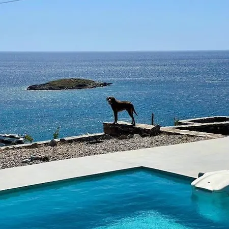 Beachfront With Swimming Pool *